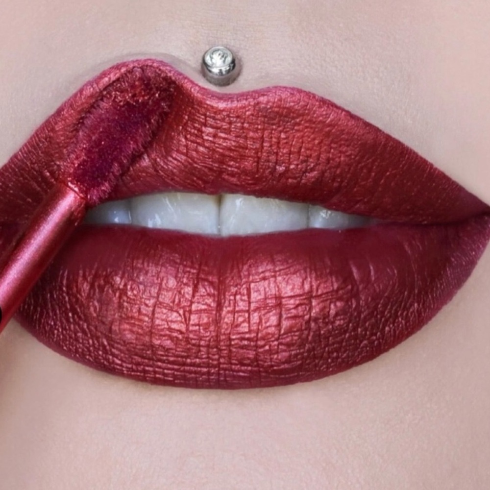 JEFFREE STAR Limited Edition MYSTERY CHRISTMAS STOCKING VELOUR LIQUID LIPSTICK